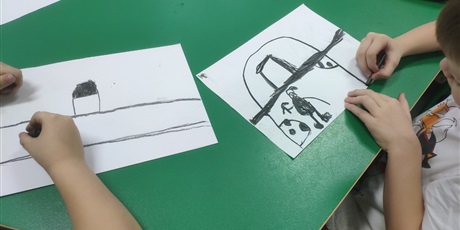 Powiększ grafikę: grudzien-w-swietlicy-666431.jpg