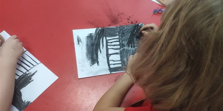 Powiększ grafikę: grudzien-w-swietlicy-666433.jpg