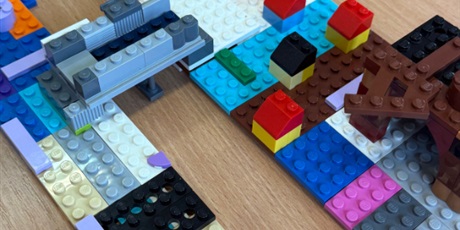 Powiększ grafikę: hobbit-projekt-literacko-kreatywny-6a-657353.jpg