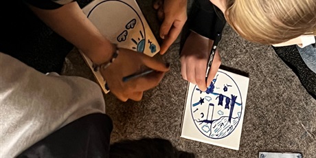 Powiększ grafikę: klasa-6b-na-warsztatach-w-ratuszu-staromiejskim-695322.jpg