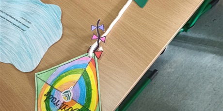 Powiększ grafikę: latawce-slowa-maja-moc-651230.jpg