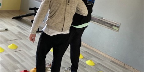 Powiększ grafikę: miedzynarodowy-dzien-bialej-laski-647700.jpg