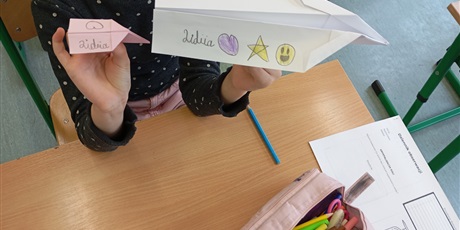 Powiększ grafikę: miedzynarodowy-dzien-lotnictwa-i-kosmonautyki-680217.jpg