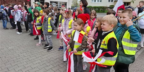 Powiększ grafikę: parada-witaj-majowa-jutrzenko-611005.jpg