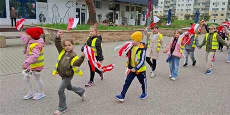 Powiększ grafikę: parada-witaj-majowa-jutrzenko-611011.jpg