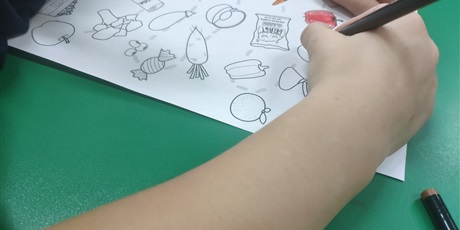 Powiększ grafikę: pazdziernik-w-swietlicy-652800.jpg