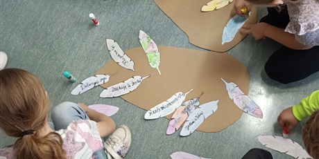 Powiększ grafikę: slowa-maja-moc-648844.jpg