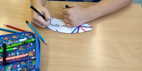 Powiększ grafikę: slowa-maja-moc-648849.jpg