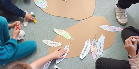 Powiększ grafikę: slowa-maja-moc-648850.jpg