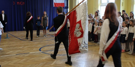 Powiększ grafikę: swieto-konstytucji-3-maja-613103.jpg