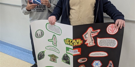 Powiększ grafikę: szostoklasisci-i-szostoklasistki-polecaja-wystepy-pelne-czytelniczych-inspiracji-628094.jpg