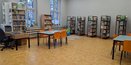 Powiększ grafikę: Biblioteka