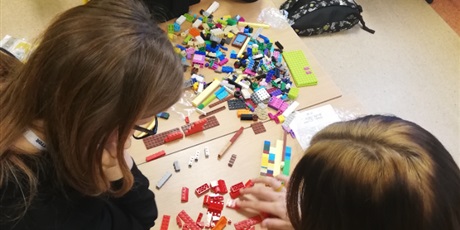 Powiększ grafikę: Wykorzystujemy metodę dydaktyczną LEGO - LOGOS