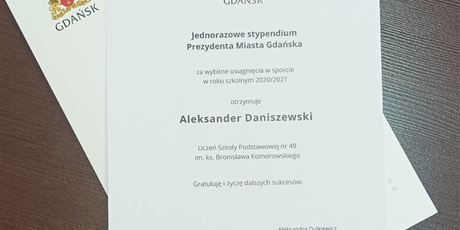 Powiększ grafikę: stypendia-prezydenta-miasta-gdanska-dla-uczniow-naszej-szkoly-333401.jpg